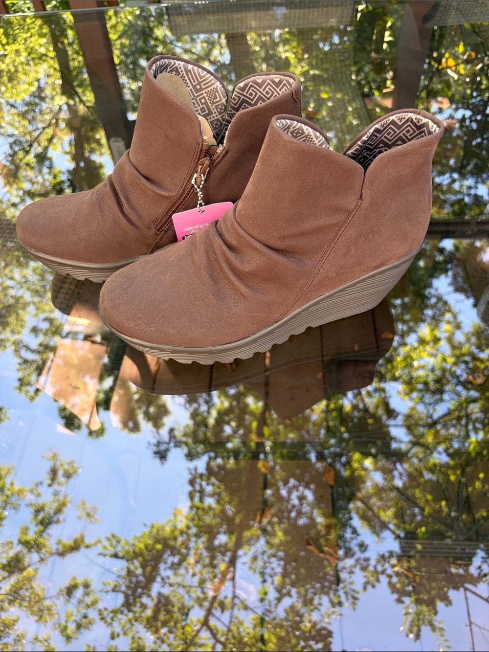 NWT* Skechers Brown Suede Wedge Ankle Booties Size 10
